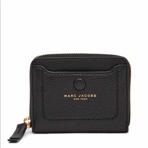 Marc Jacobs Handbags - Marc Jacobs Empire city wallet